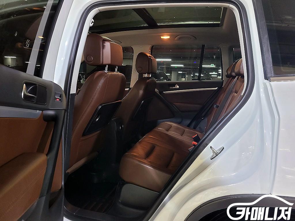 Volkswagen Tiguan 2.0 TDI Premium thumbnail 8