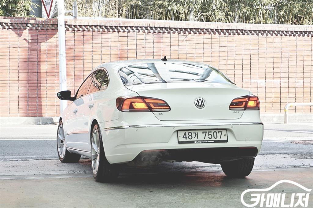 Volkswagen CC New CC 2.0 TSI thumbnail 4