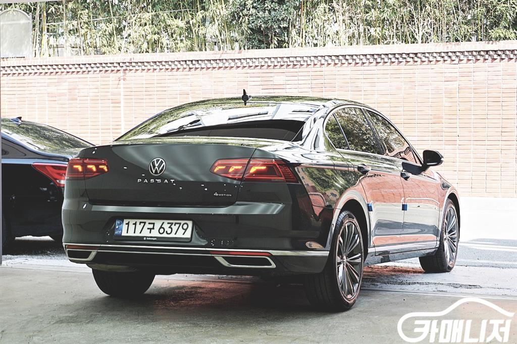 Volkswagen Passat PassatGT 2.0 TDI 4Mosyeon Prestige thumbnail 3