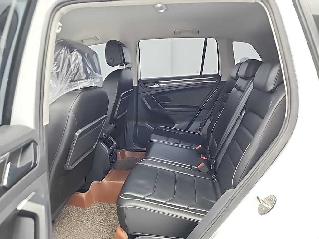 Volkswagen Tiguan 2.0 TDI thumbnail 12