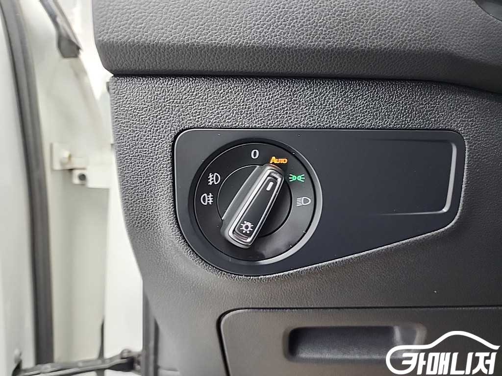 Volkswagen Tiguan 2.0 TDI thumbnail 17