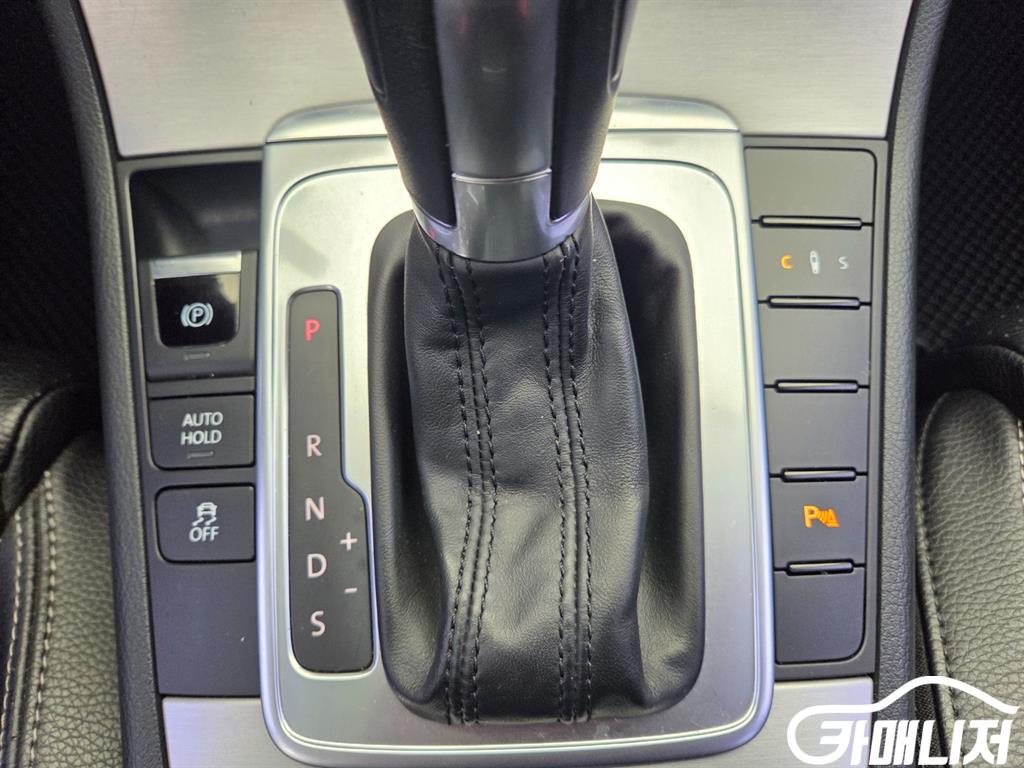 Volkswagen CC New CC 2.0 TSI thumbnail 10