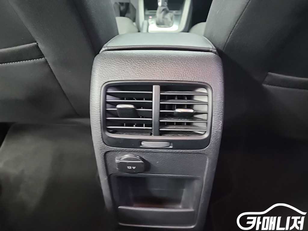 Volkswagen Jetta New Jetta 1.6 TDI BlueMotion thumbnail 13