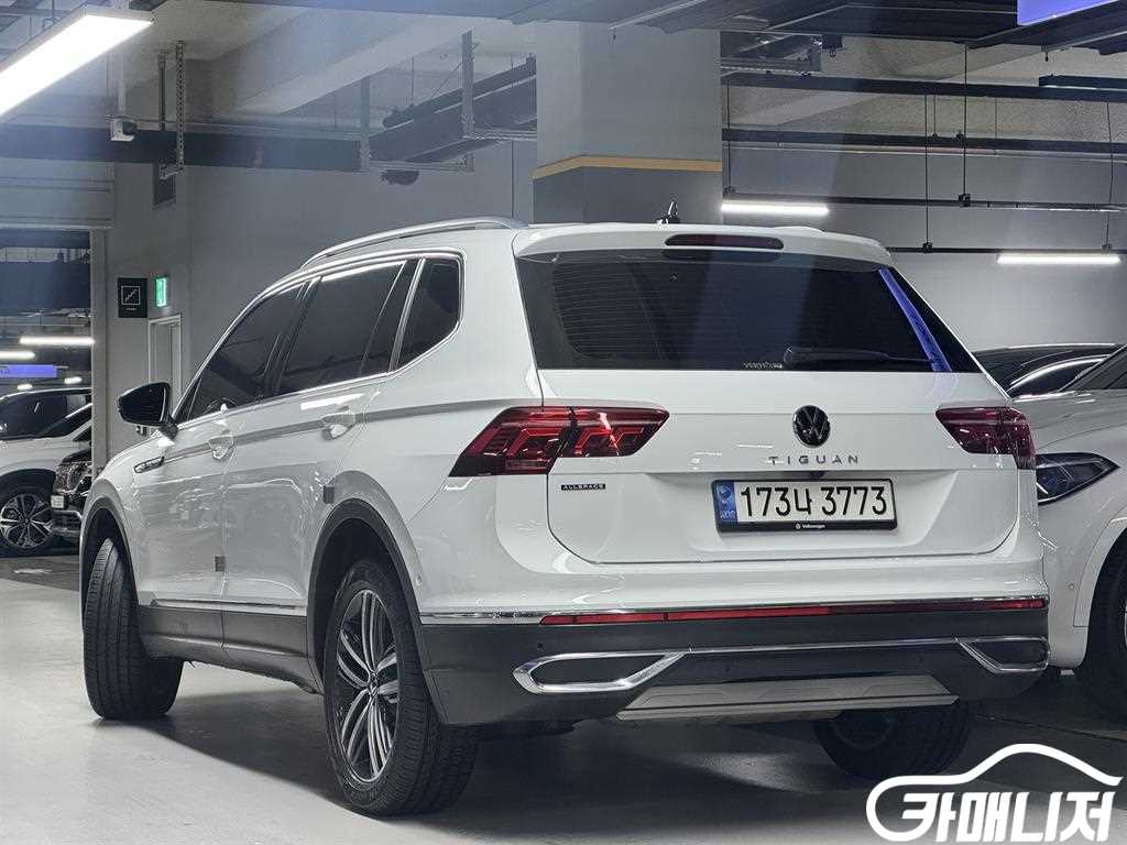 Volkswagen Tiguan Tiguan Allspace 2.0 TSI Prestige thumbnail 3