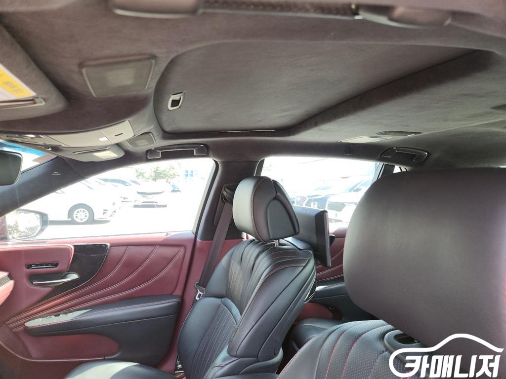 Lexus LS LS500h 3.5 Platinum AWD thumbnail 15