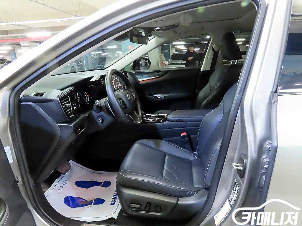 Lexus NX NX 350h Premium thumbnail 6