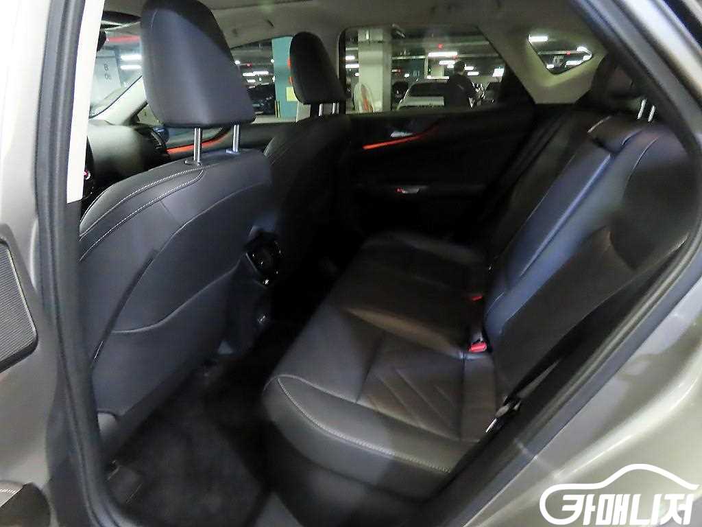 Lexus NX NX 350h Premium thumbnail 7