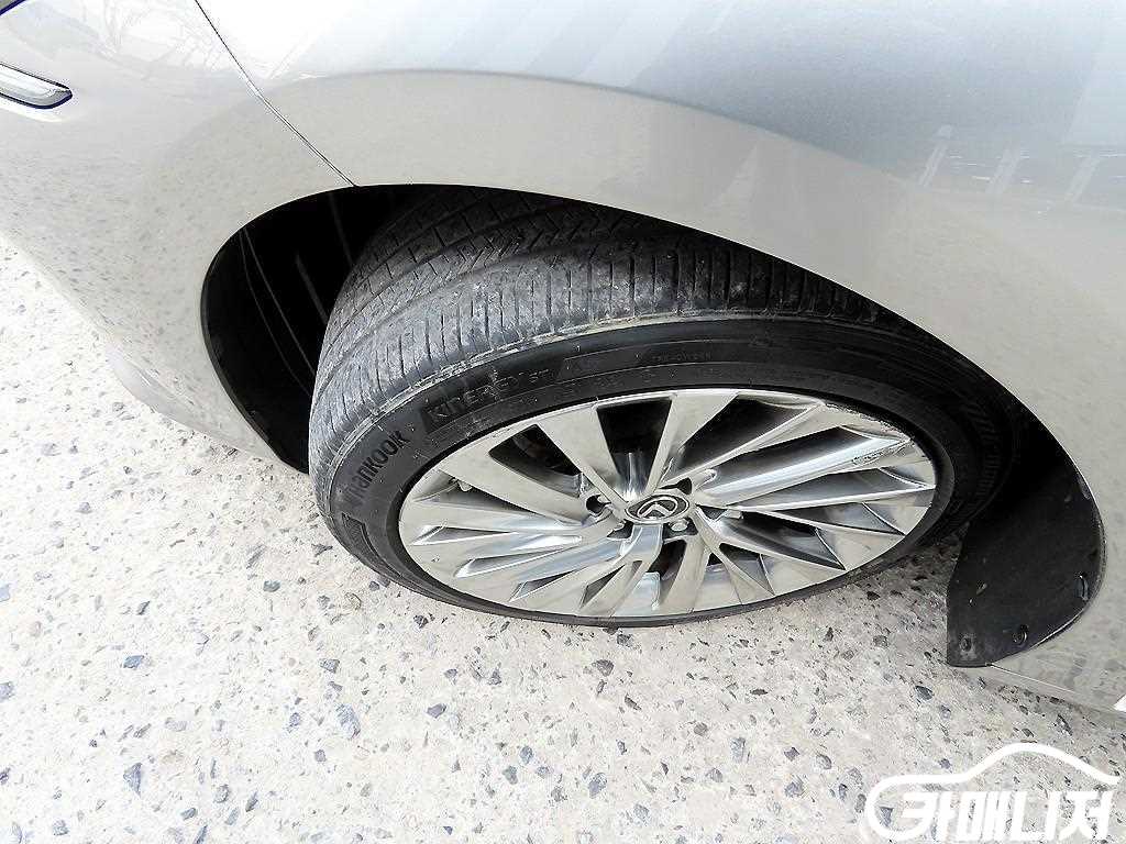 Lexus ES ES300h 7th Gen Luxury Peulreoseu thumbnail 20