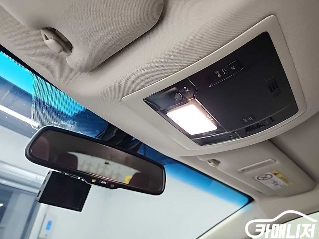 Lexus NX NX 300h Executive thumbnail 17