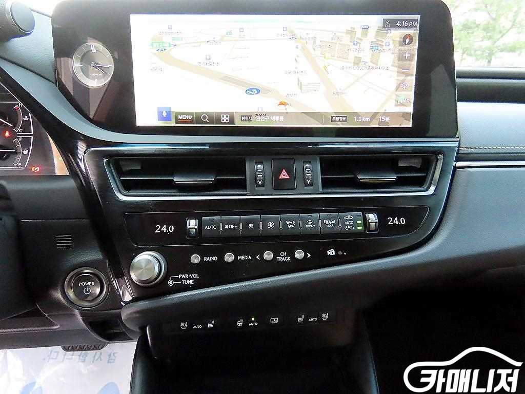 Lexus ES ES300h 7th Gen Luxury Peulreoseu thumbnail 13