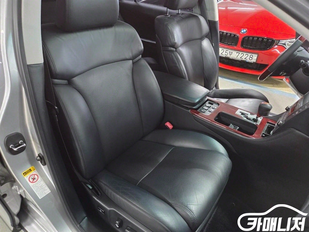 Lexus GS GS450h STD thumbnail 15