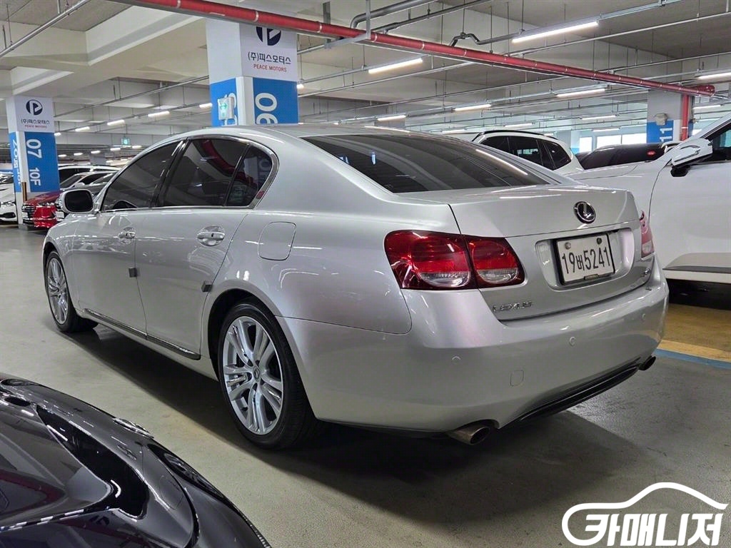 Lexus GS GS450h STD thumbnail 4