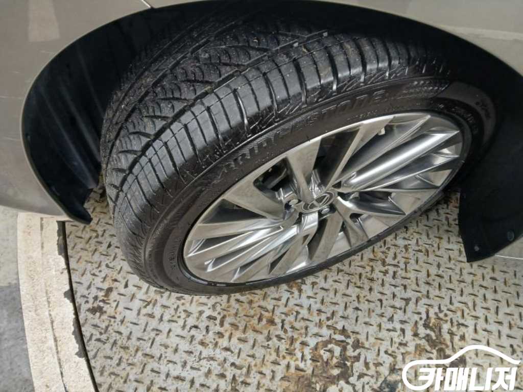 Lexus ES ES300h 7th Gen Luxury Peulreoseu thumbnail 18