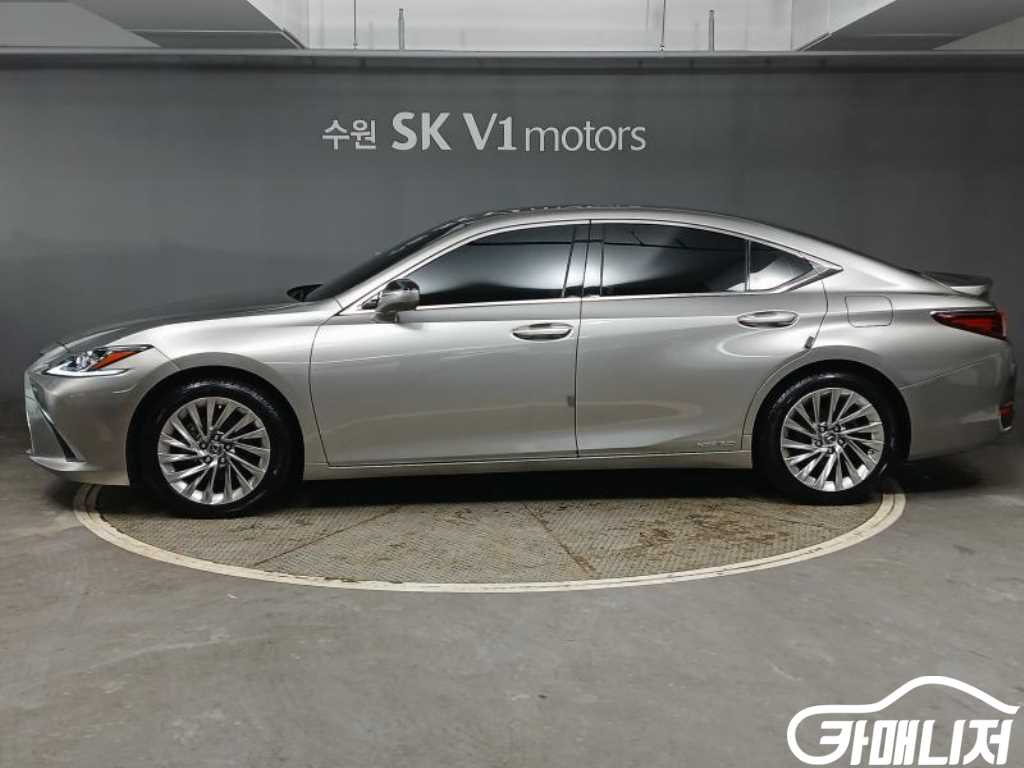 Lexus ES ES300h 7th Gen Luxury Peulreoseu thumbnail 3