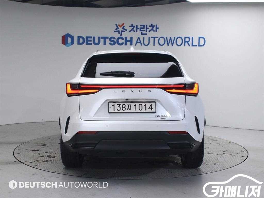 Lexus NX NX 350h Premium thumbnail 4