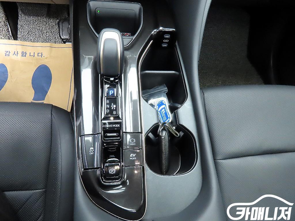 Toyota Crown Crown Crossover 2.5 4WD Hybrid thumbnail 10