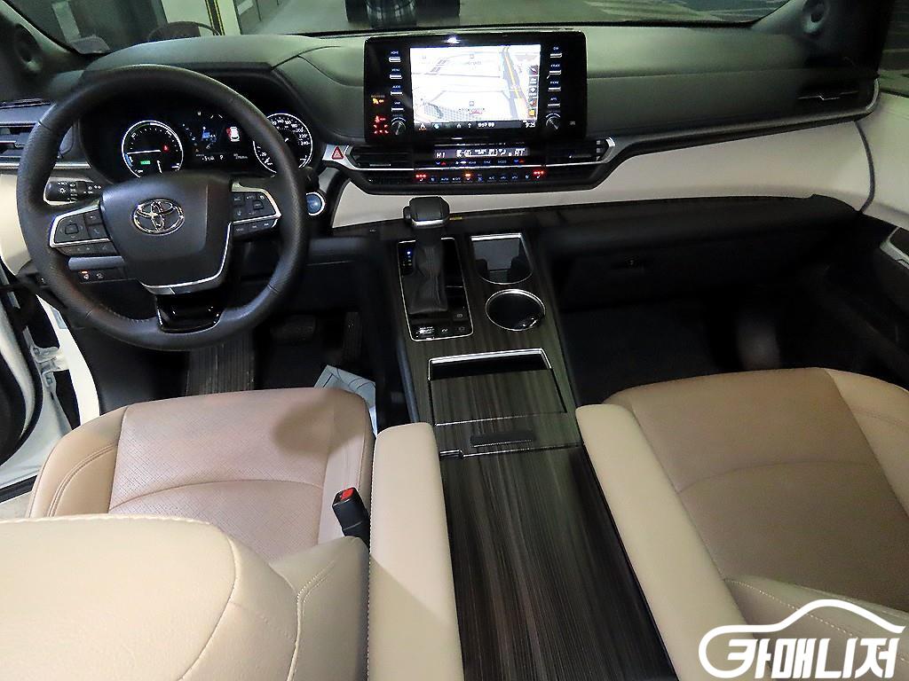 Toyota Sienna 2.5 AWD Hybrid thumbnail 10