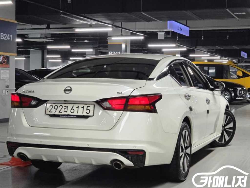 Nissan Altima 2.5 Special Edition thumbnail 4