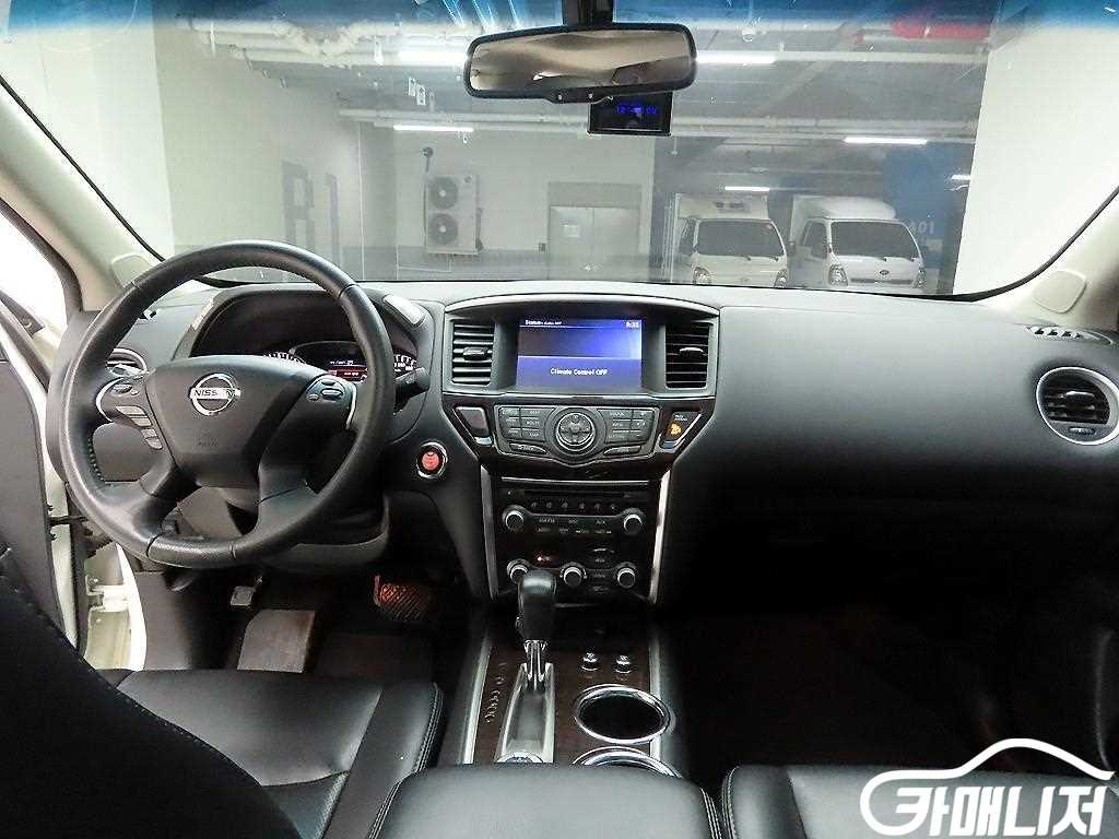 Nissan Pathfinder Pathfinder4th Gen 3.5 4WD thumbnail 8