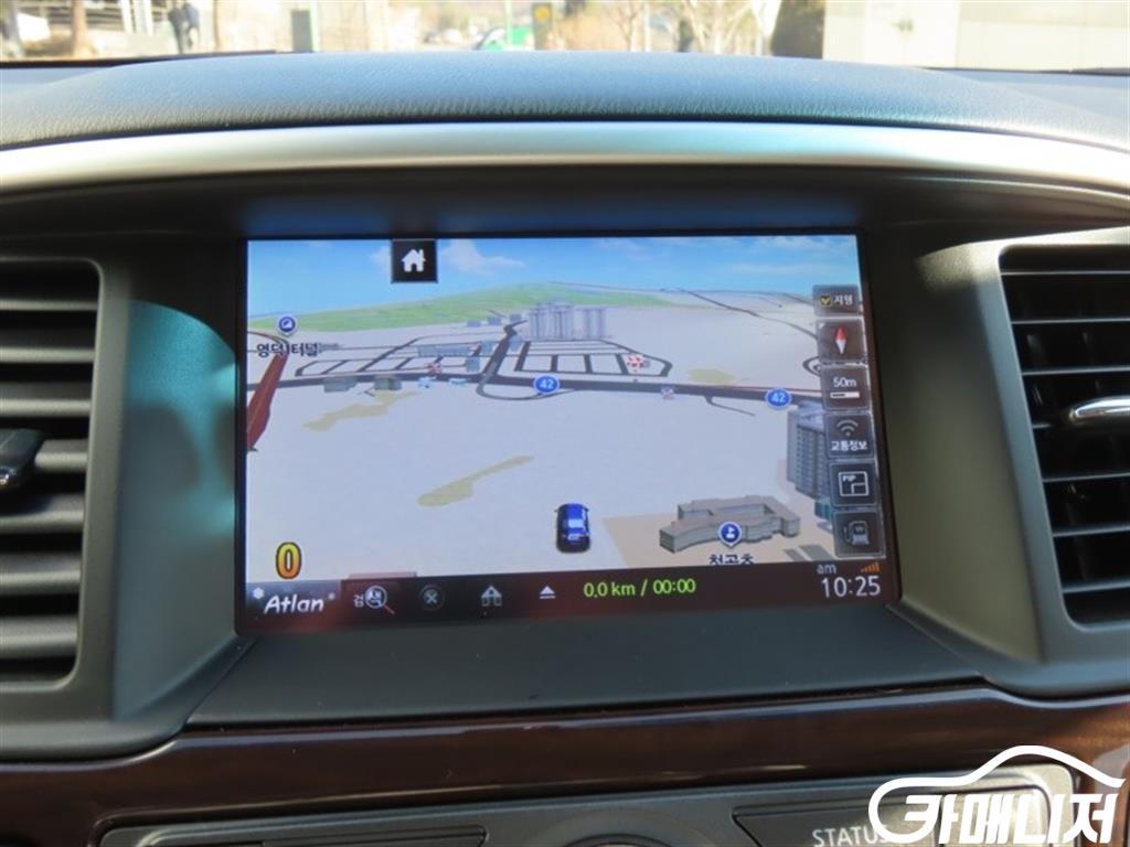 Nissan Pathfinder Pathfinder4th Gen 3.5 4WD thumbnail 9