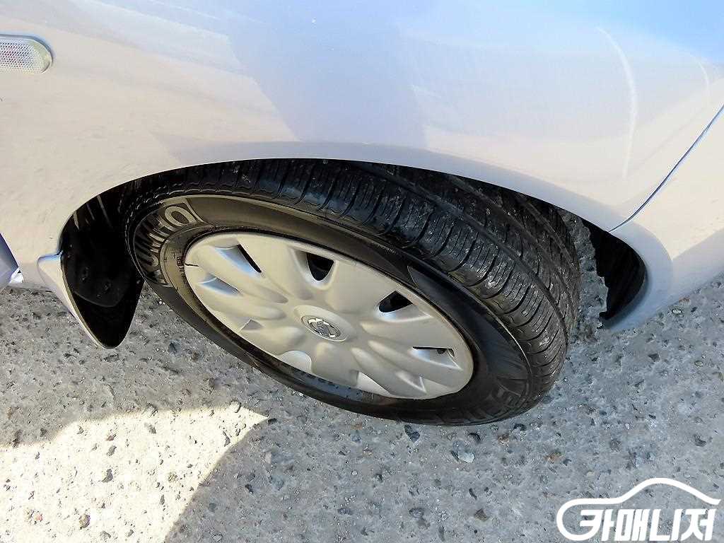 Nissan March 1.2 thumbnail 17