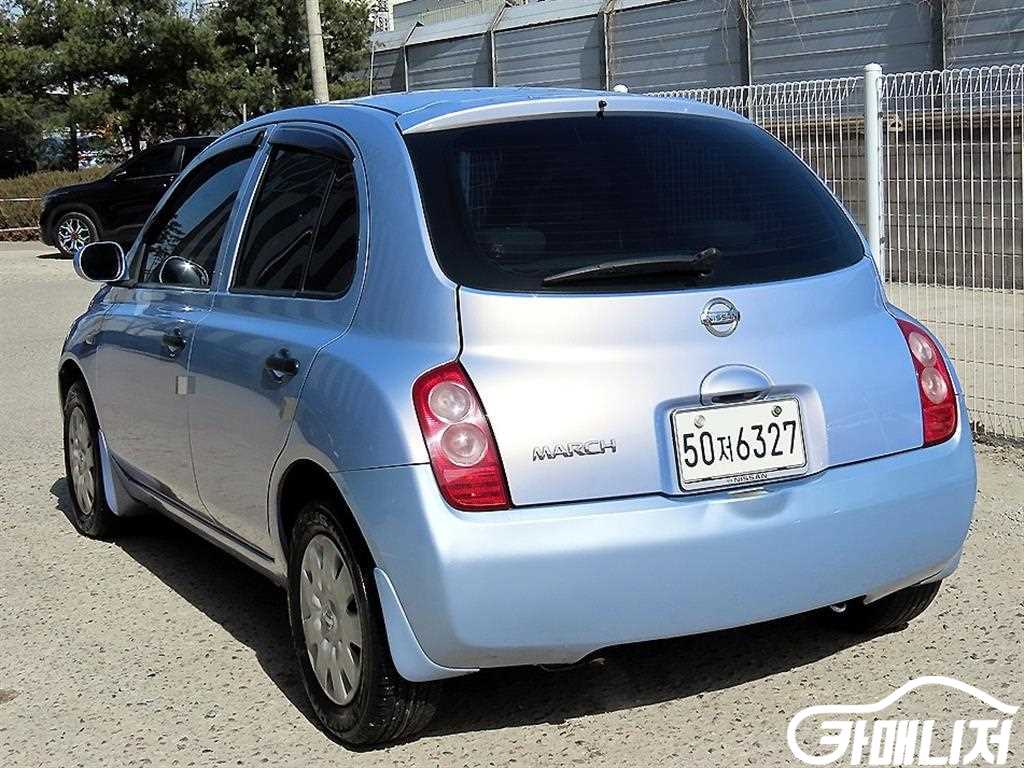 Nissan March 1.2 thumbnail 3