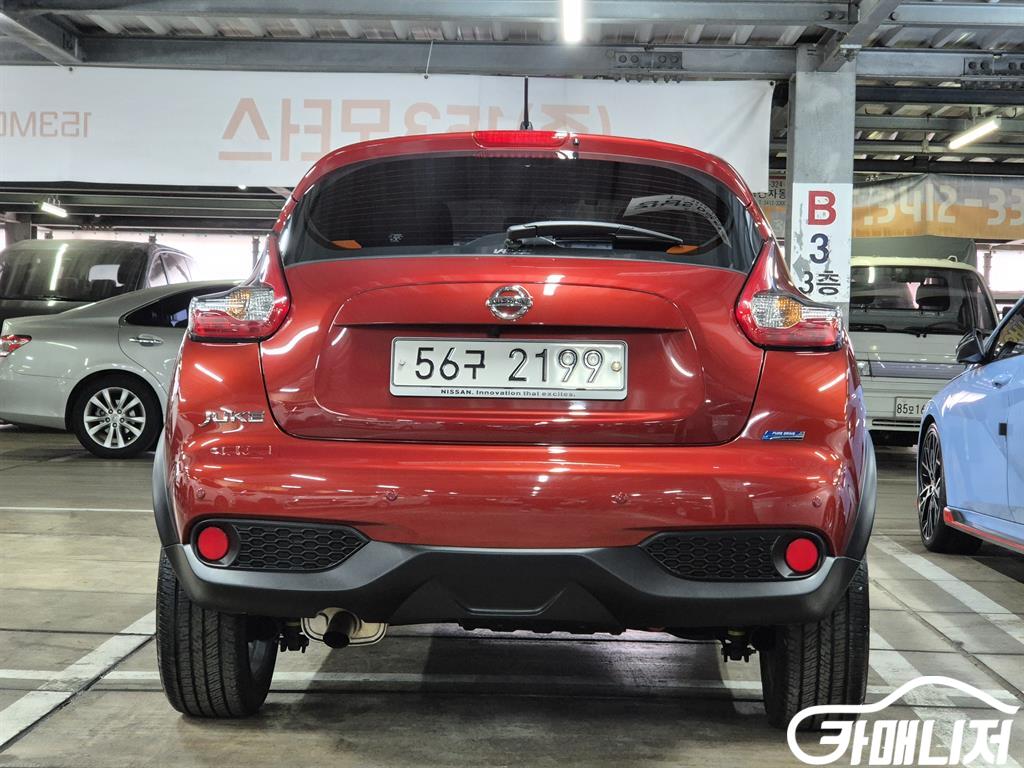 Nissan Juke 1.6 SV thumbnail 3