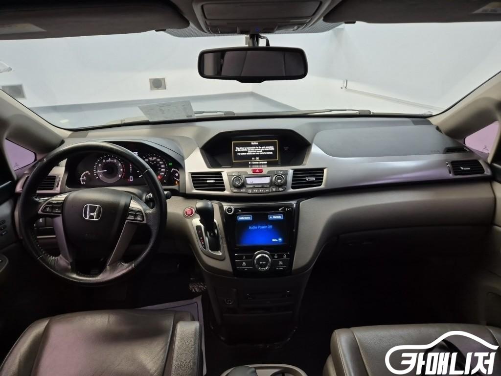 Honda Odyssey 3.5 Elite thumbnail 17
