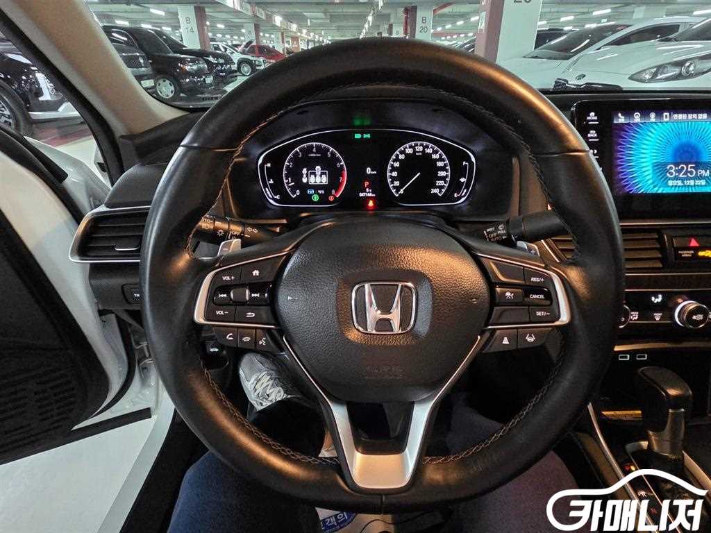 Honda Accord 1.5 Turbo thumbnail 10