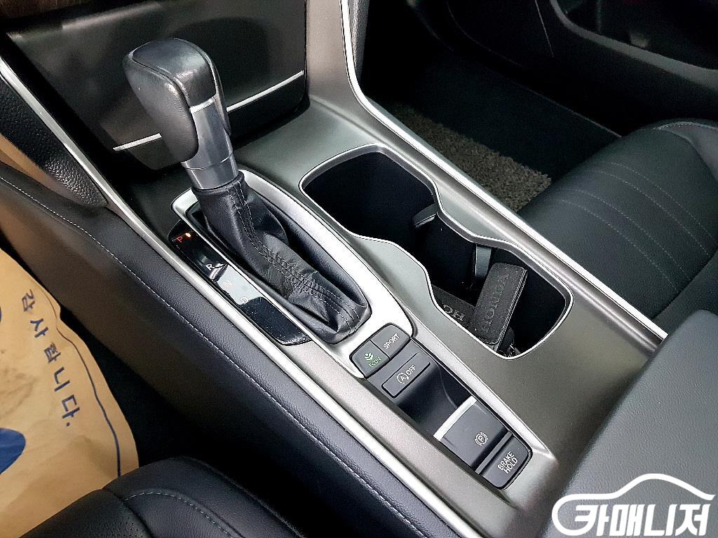 Honda Accord 1.5 Turbo thumbnail 13