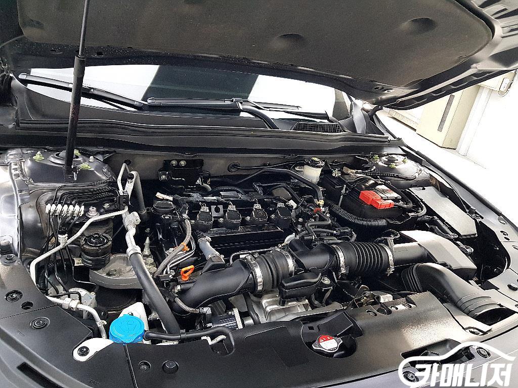 Honda Accord 1.5 Turbo thumbnail 6