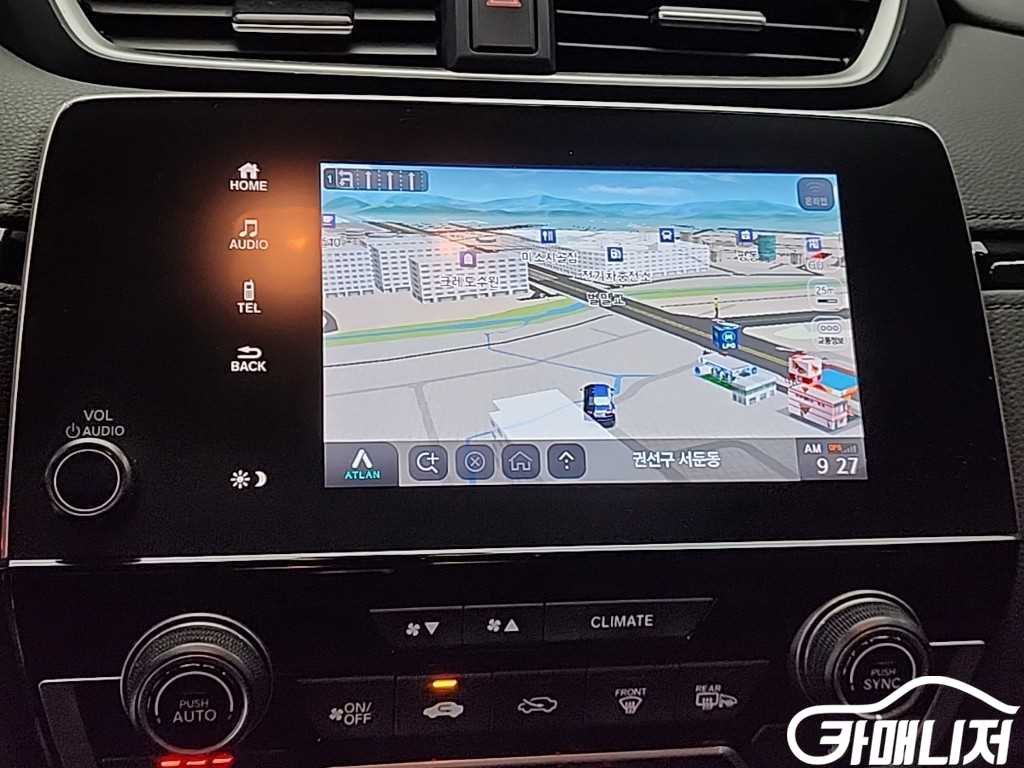 Honda CR-V CR-V 5th Gen 2.0 Hybrid Touring 4WD thumbnail 15