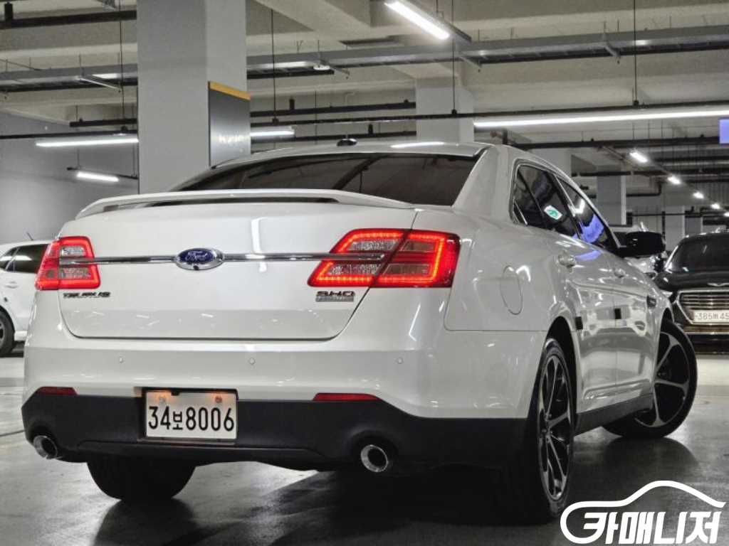 Ford Taurus New Taurus 3.5 SHO thumbnail 2