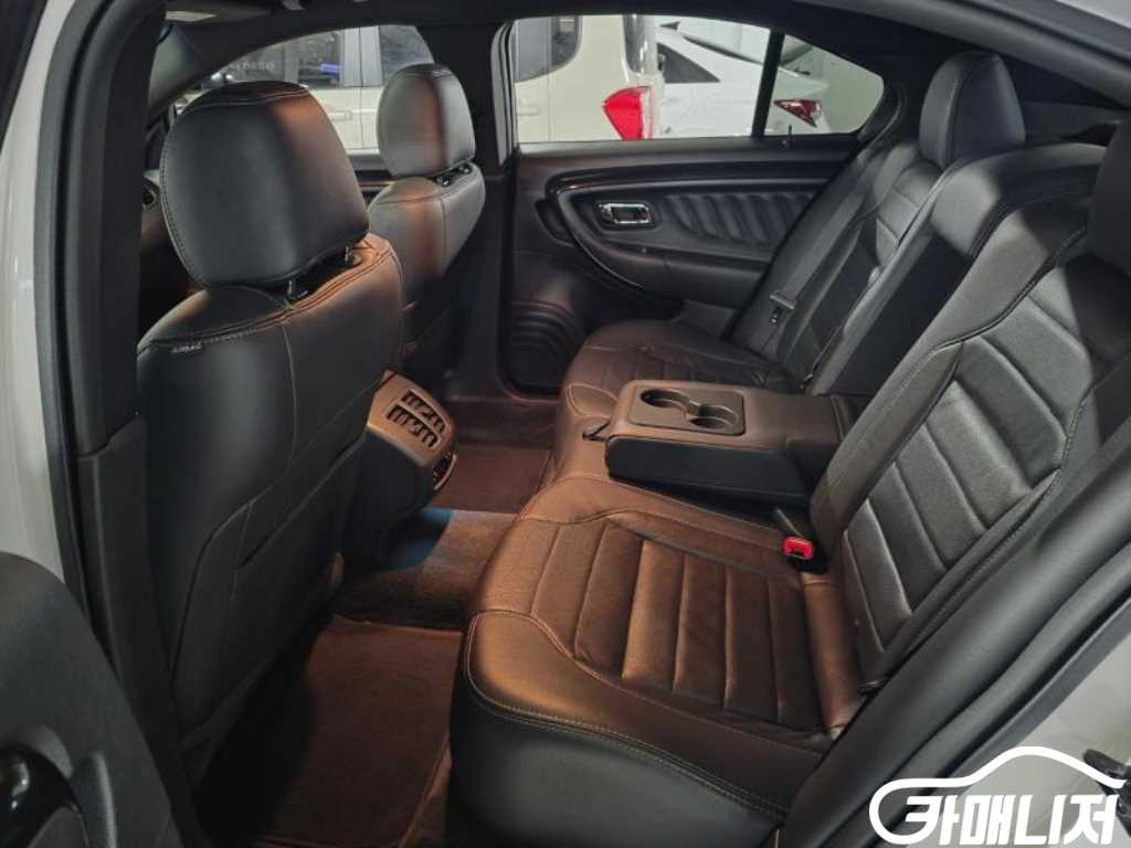 Ford Taurus New Taurus 3.5 SHO thumbnail 7