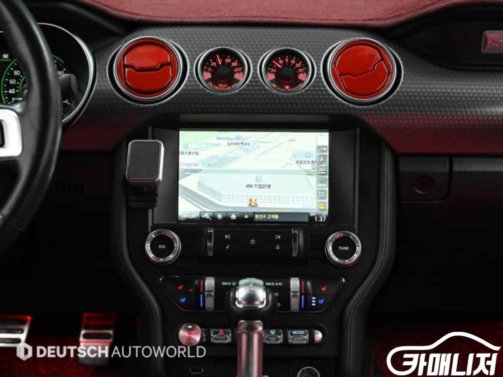 Ford Mustang Mustang 6th Gen 2.3 Coupe thumbnail 15