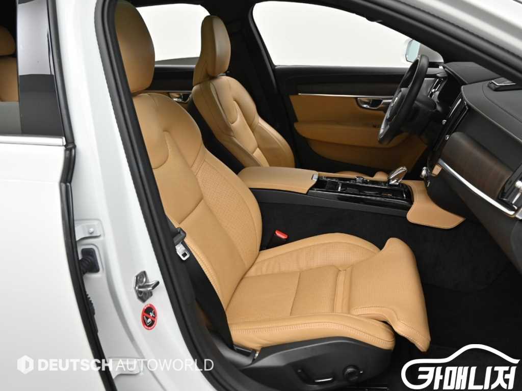 Volvo S90 T8 AWD Inscription thumbnail 10