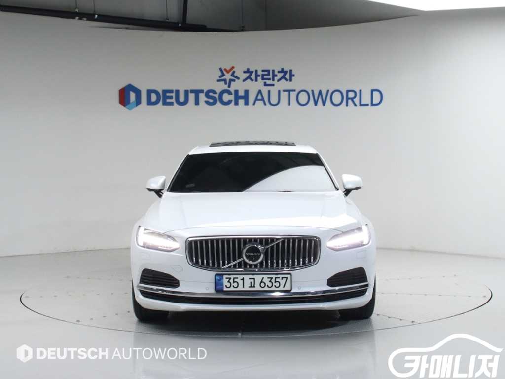 Volvo S90 T8 AWD Inscription thumbnail 3
