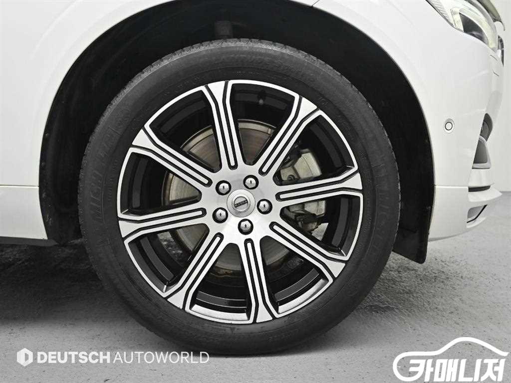 Volvo XC60 D5 AWD Inscription thumbnail 5