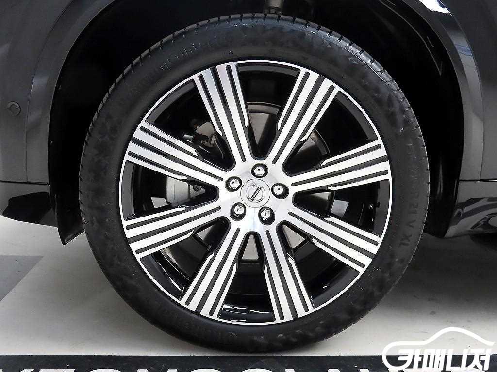 Volvo XC90 XC90 2nd Gen 2.0 B6 AWD thumbnail 20