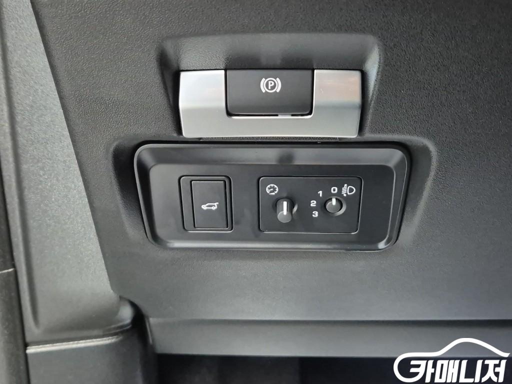 Land Rover Discovery Sport Discovery Sports 2nd Gen P250 SE thumbnail 18