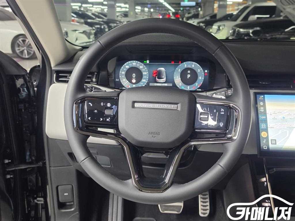 Land Rover Range Rover Evoque Range Rover Evoque 2nd Gen P250 Dynamic SE thumbnail 13