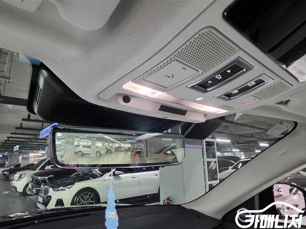 Land Rover Range Rover Evoque Range Rover Evoque 2nd Gen P250 Dynamic SE thumbnail 14