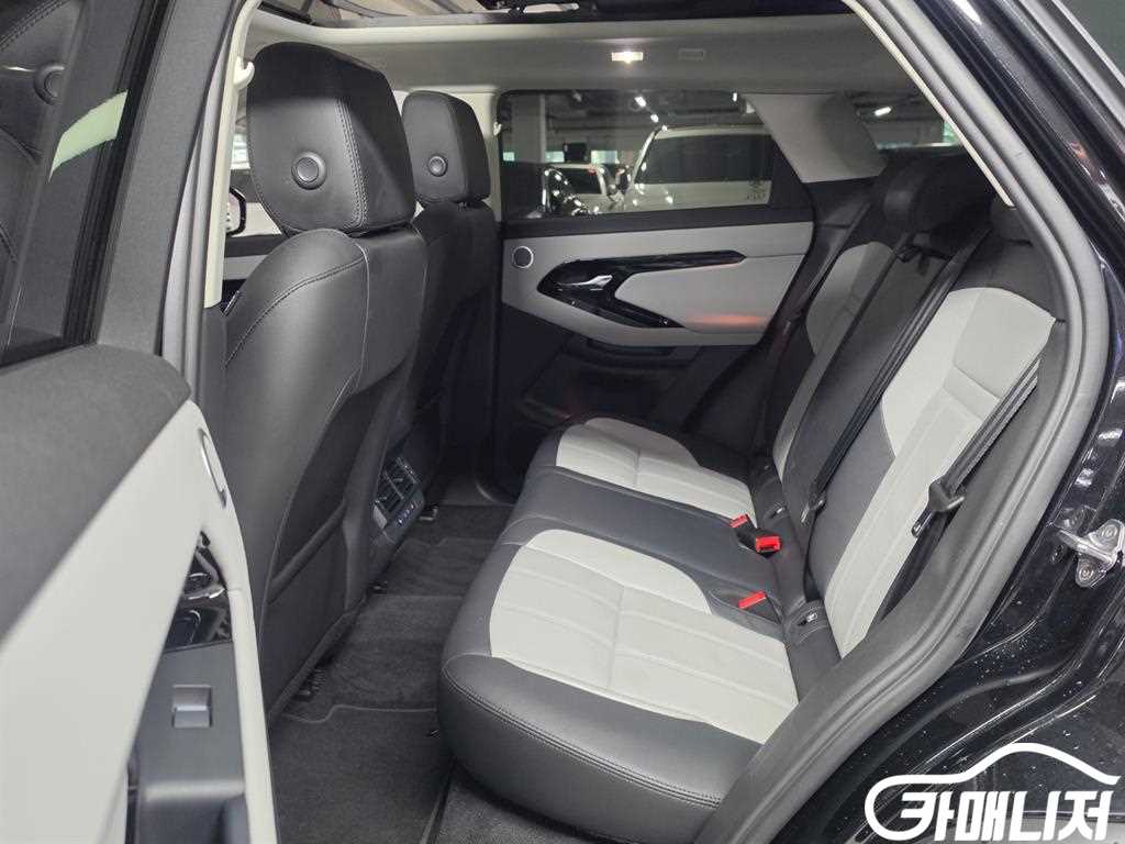 Land Rover Range Rover Evoque Range Rover Evoque 2nd Gen P250 Dynamic SE thumbnail 17