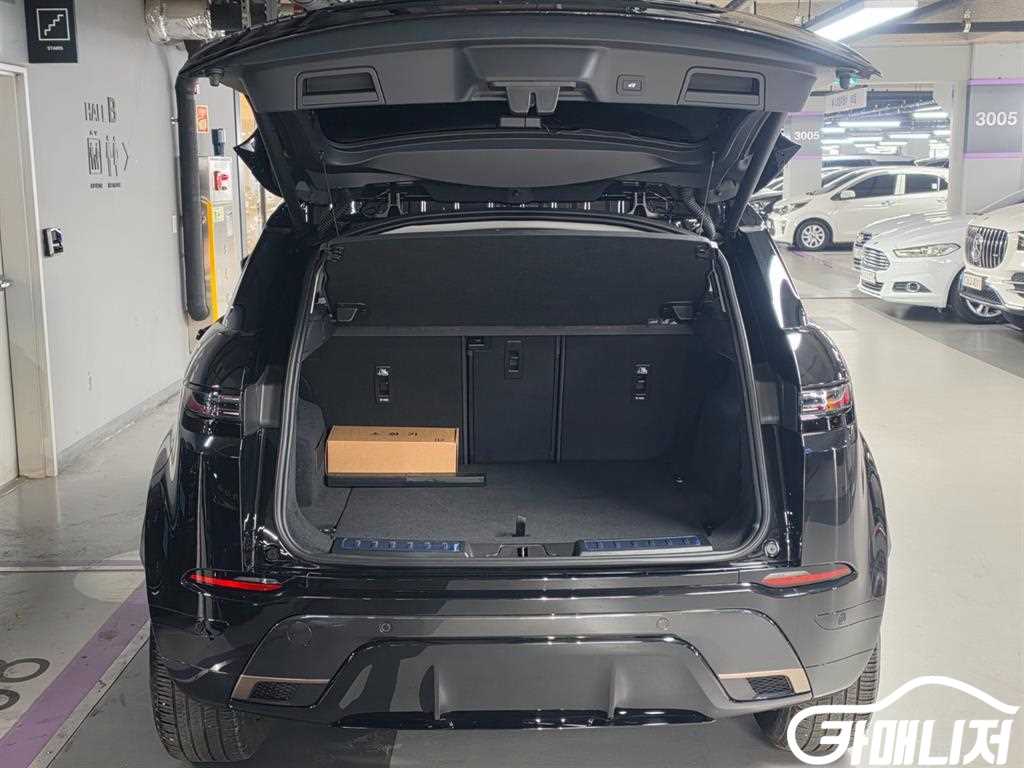 Land Rover Range Rover Evoque Range Rover Evoque 2nd Gen P250 Dynamic SE thumbnail 19