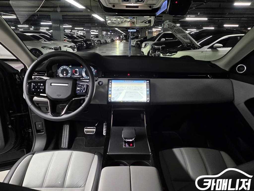 Land Rover Range Rover Evoque Range Rover Evoque 2nd Gen P250 Dynamic SE thumbnail 7