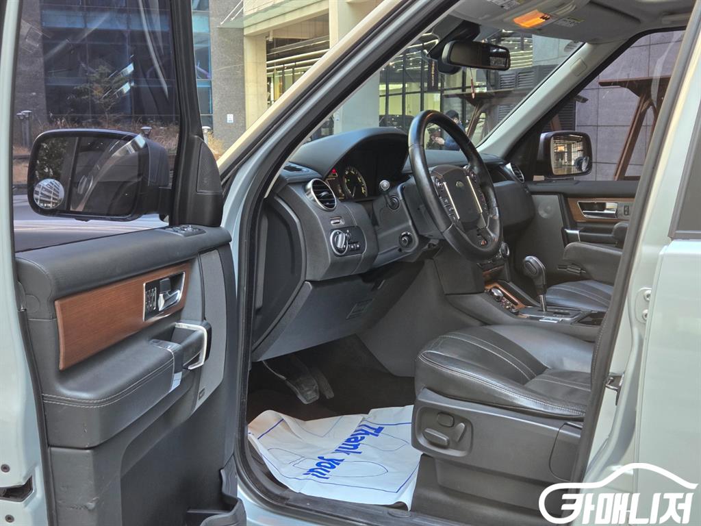 Land Rover Discovery Discovery 4 3.0 TDV6 HSE thumbnail 6