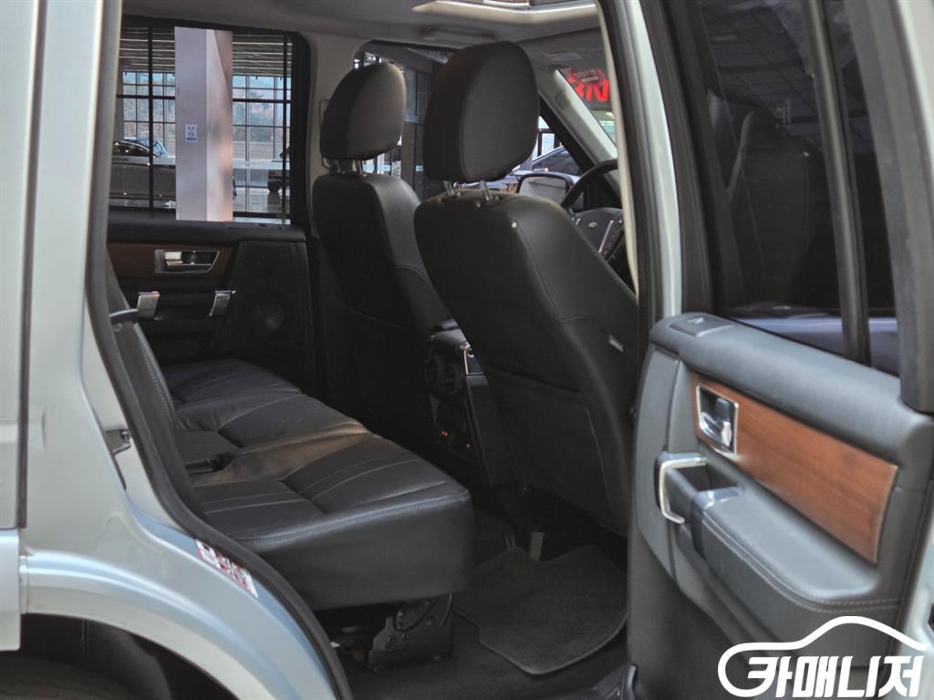 Land Rover Discovery Discovery 4 3.0 TDV6 HSE thumbnail 9