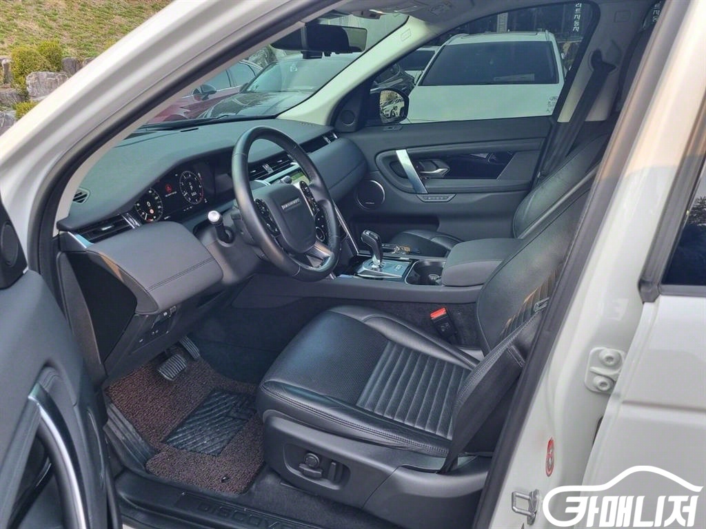 Land Rover Discovery Sport Discovery Sports 2nd Gen P250 Dynamic SE thumbnail 16