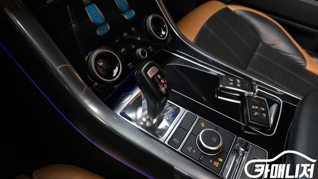 Land Rover Range Rover Sport Range Rover Sport 2nd Gen 3.0 SDV6 AB Dynamic thumbnail 14