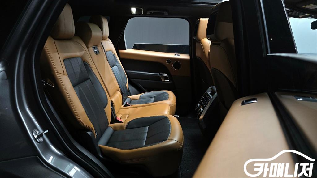 Land Rover Range Rover Sport Range Rover Sport 2nd Gen 3.0 SDV6 AB Dynamic thumbnail 17